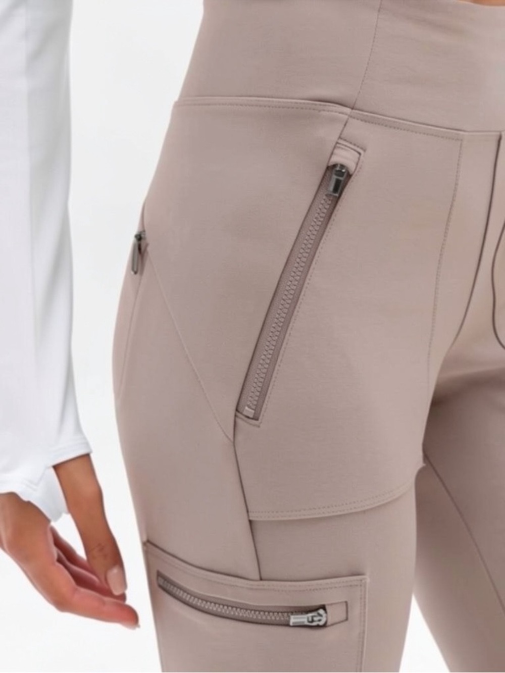 Athleta Headlands Hybrid High Rise Cargo Legging - Picture 7 of 15